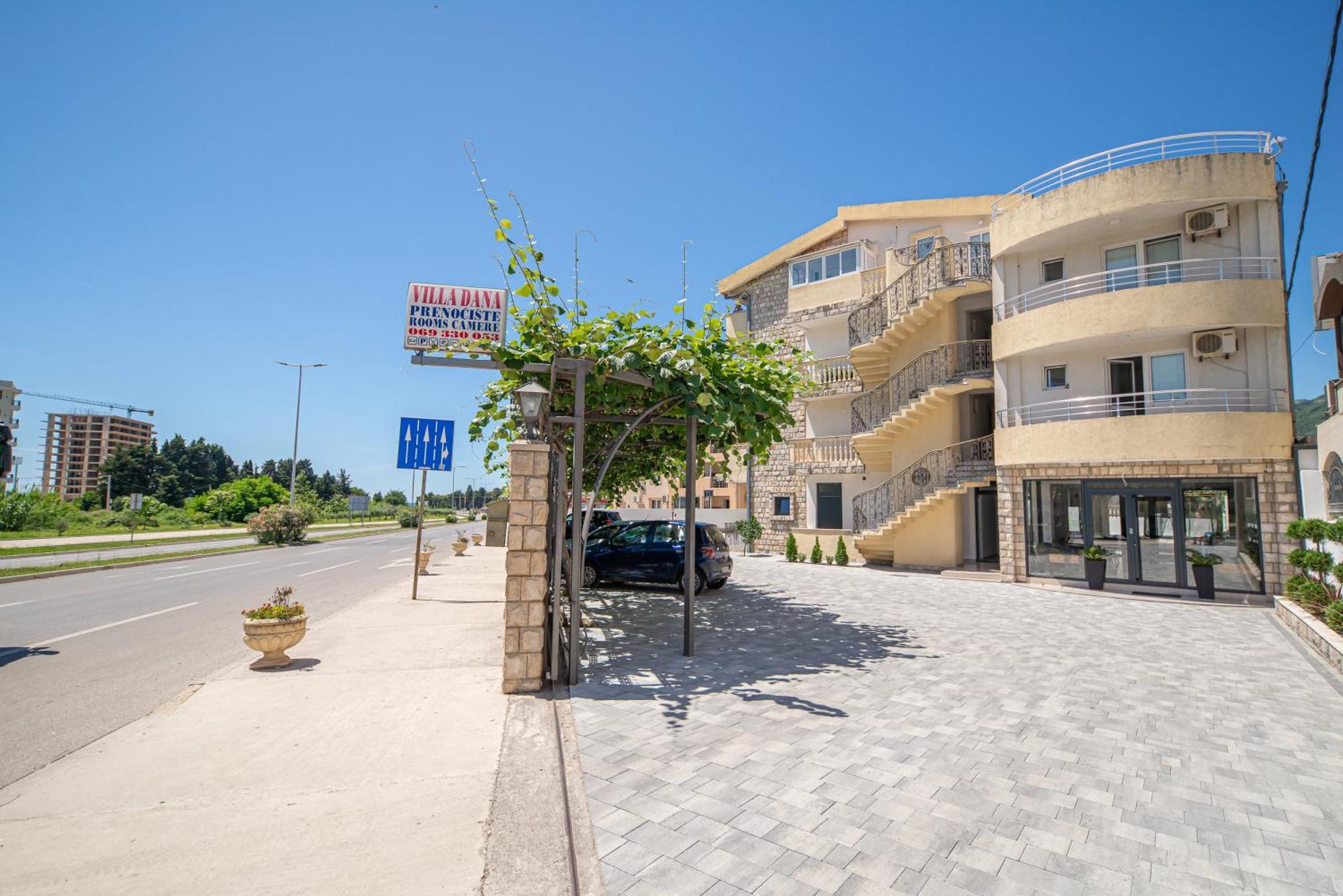Villa Dana بار المظهر الخارجي الصورة