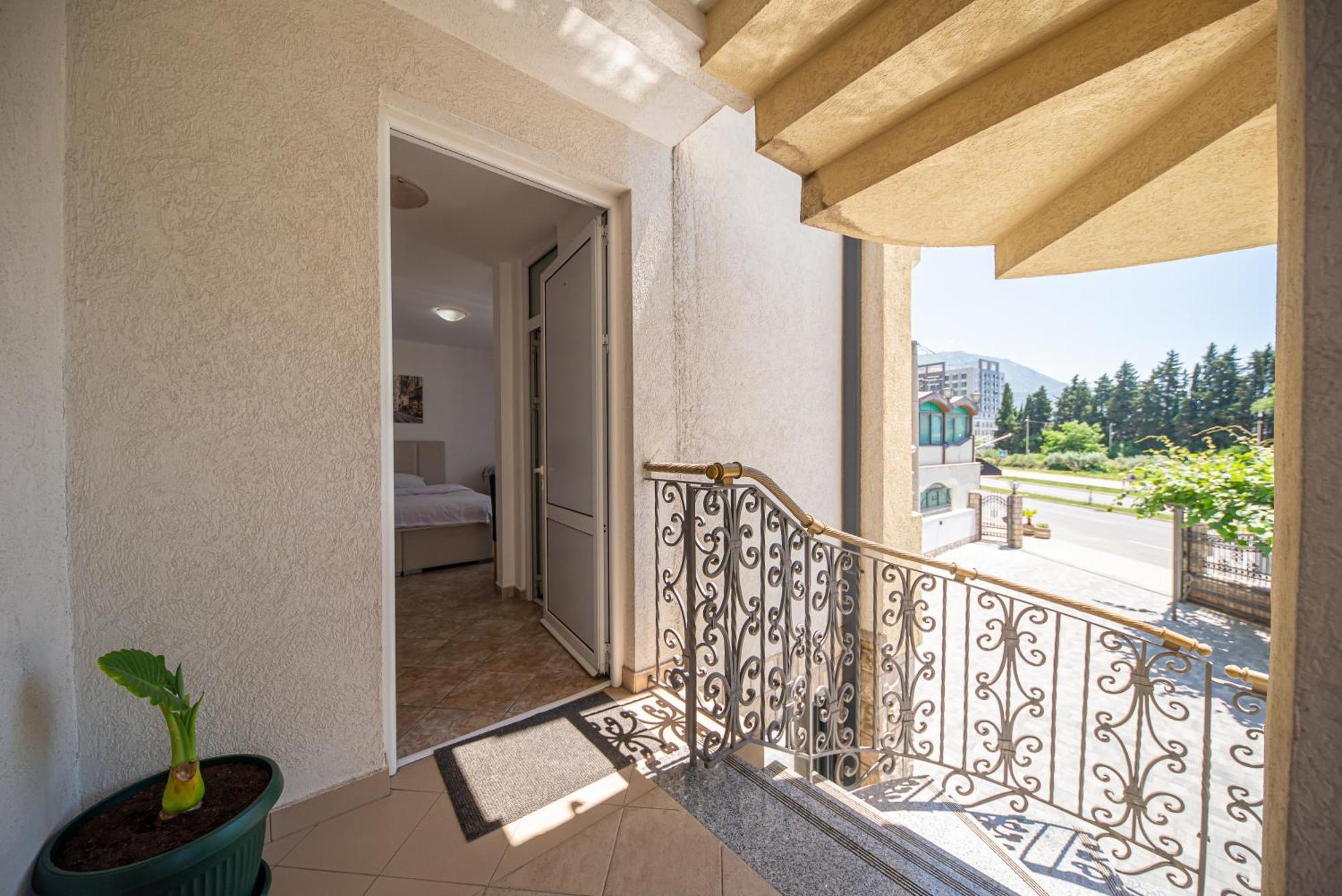 Villa Dana بار المظهر الخارجي الصورة